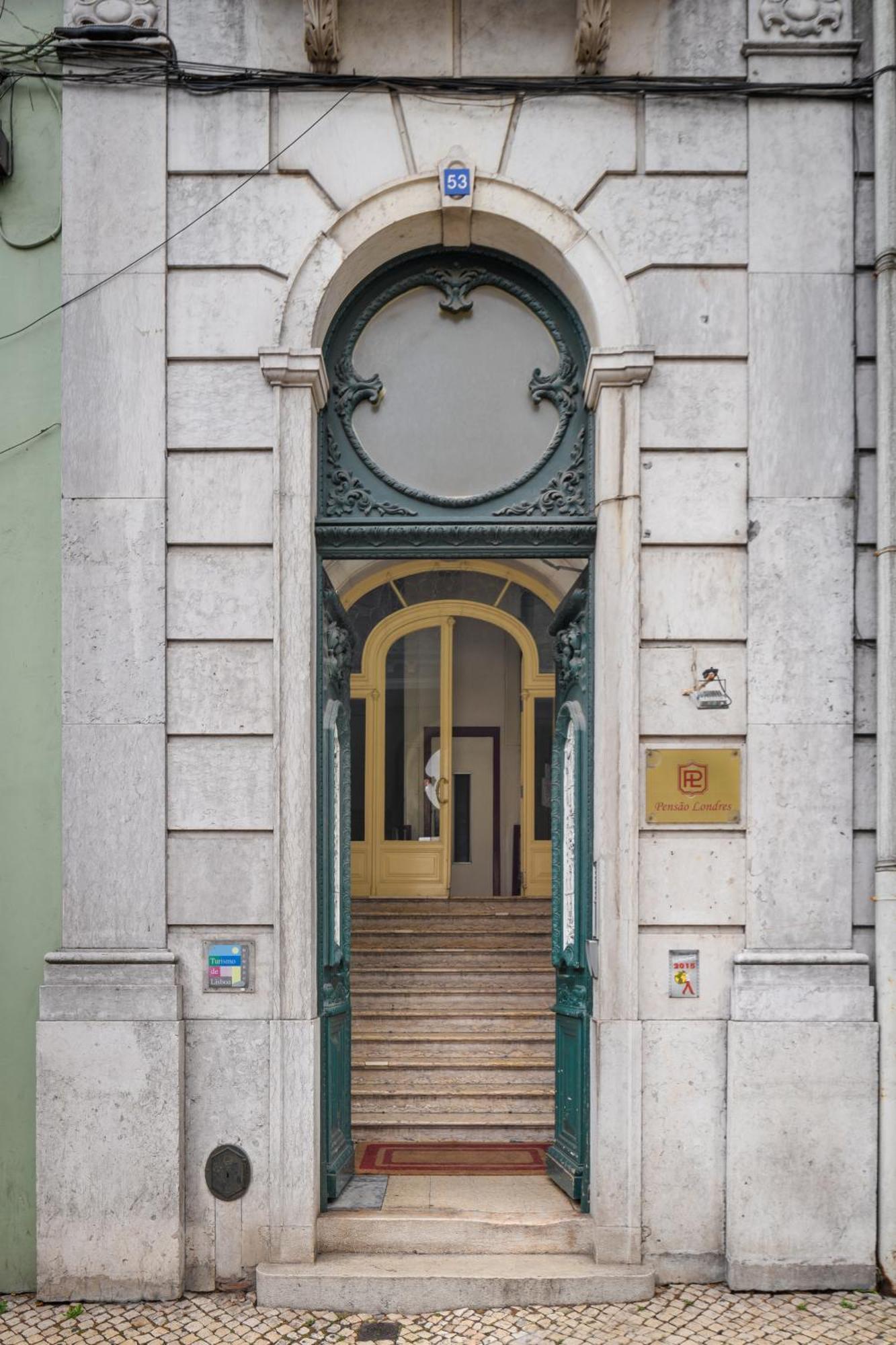 Pensao Londres Hotel Lisbon Exterior photo