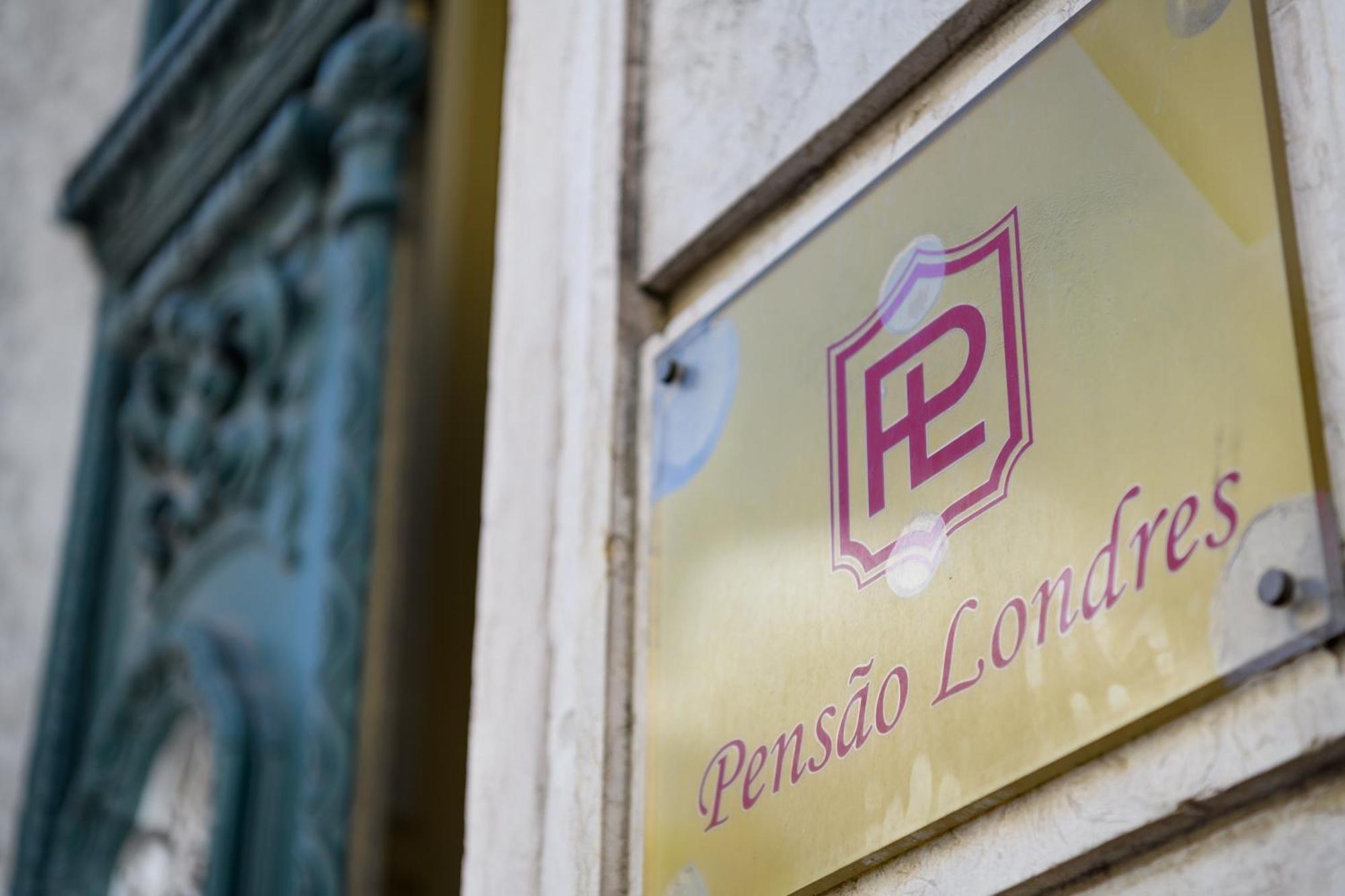 Pensao Londres Hotel Lisbon Exterior photo