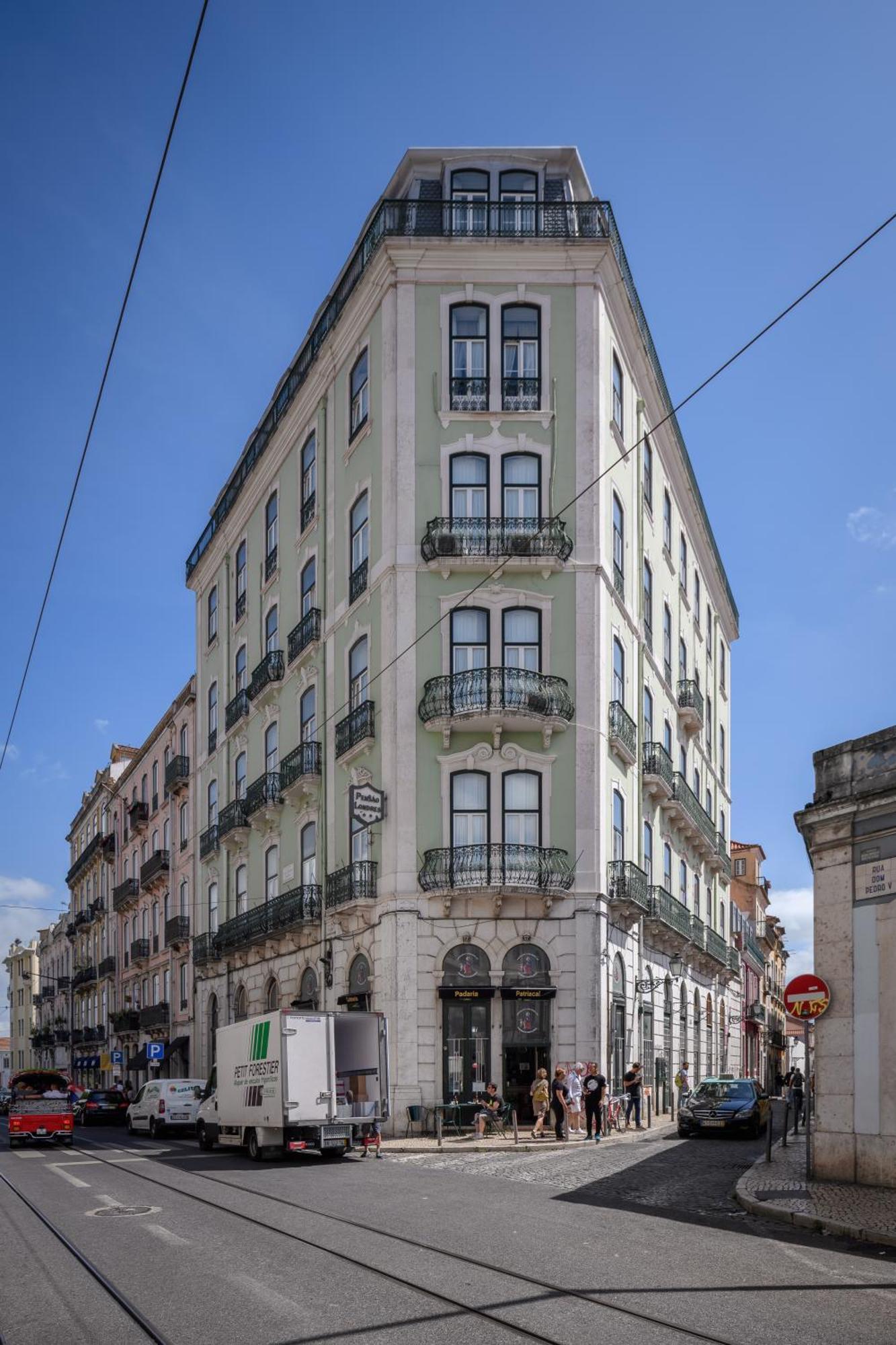 Pensao Londres Hotel Lisbon Exterior photo