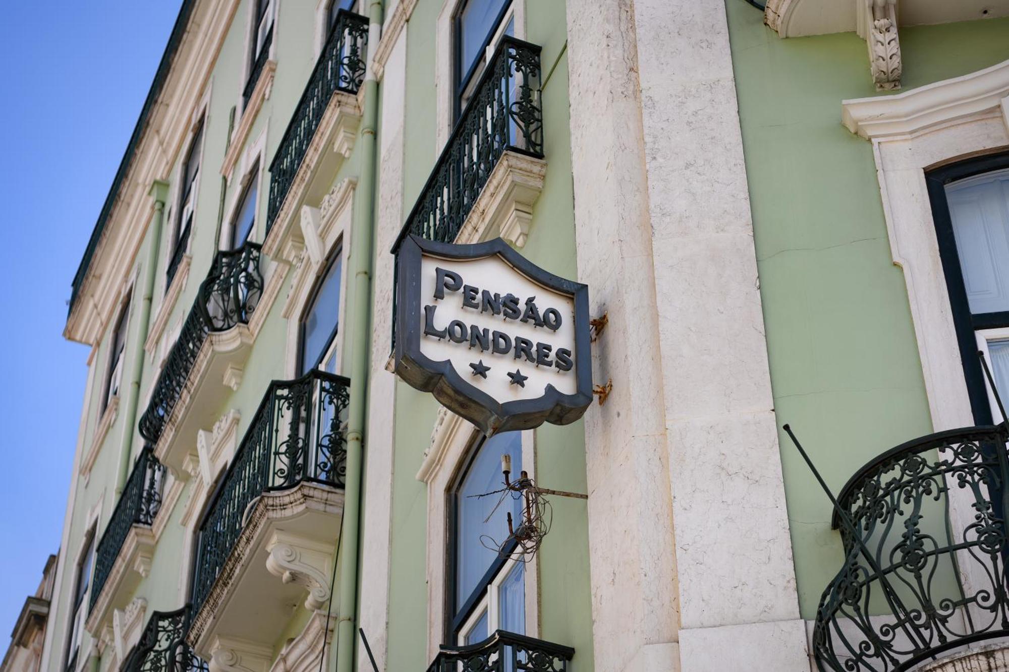 Pensao Londres Hotel Lisbon Exterior photo